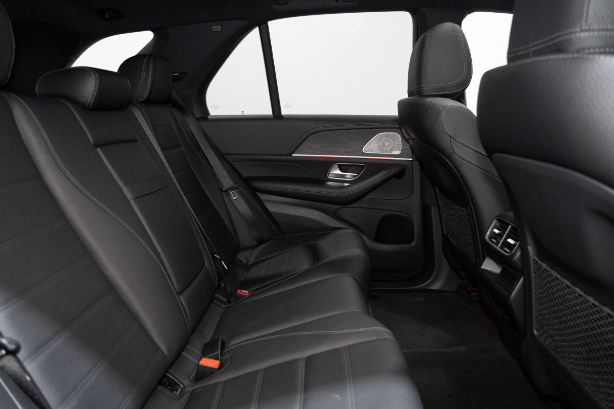 2022 Mercedes-Benz Gle 400 D 4matic SUV Image 3