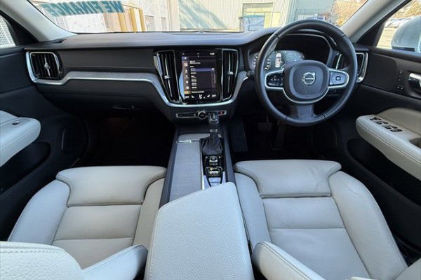 2019 MY20 Volvo S60 Z Series T5 Inscription Sedan Image 12