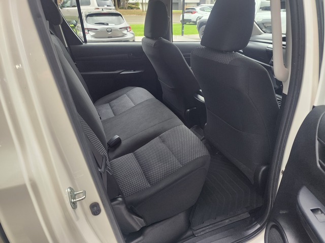 2022 Toyota HiLux TGN121R WorkMate Double-Cab Image 6