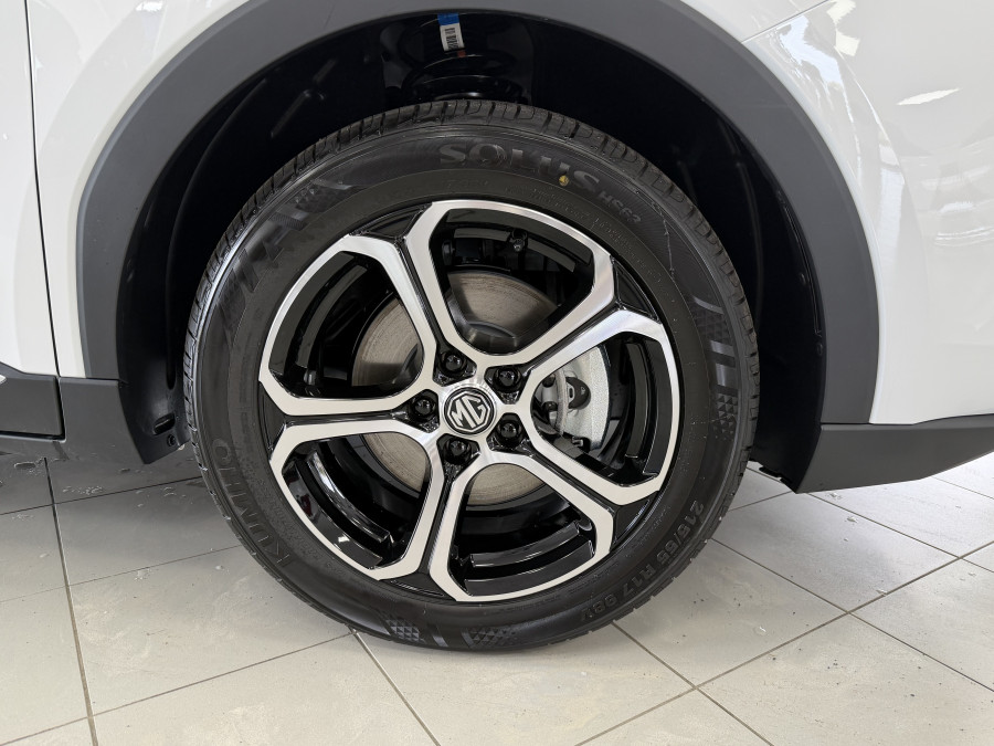 2026 MY26.5 MG ZS ZS32 Excite Hybrid+ SUV Image 11