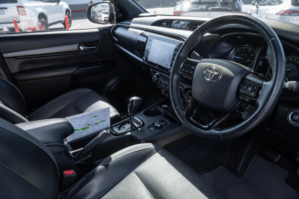 2025 Toyota HiLux GUN126R Rogue 48V Ute Image 7