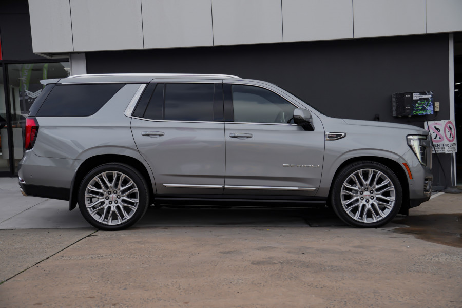2025 GMC Yukon  Denali Wagon Image 15