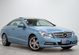 Mercedes-Benz E250 Cgi Elegance Mercedes-Benz E250 Cgi Elegance Auto