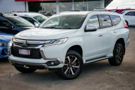 Mitsubishi Pajero Sport GLS QE
