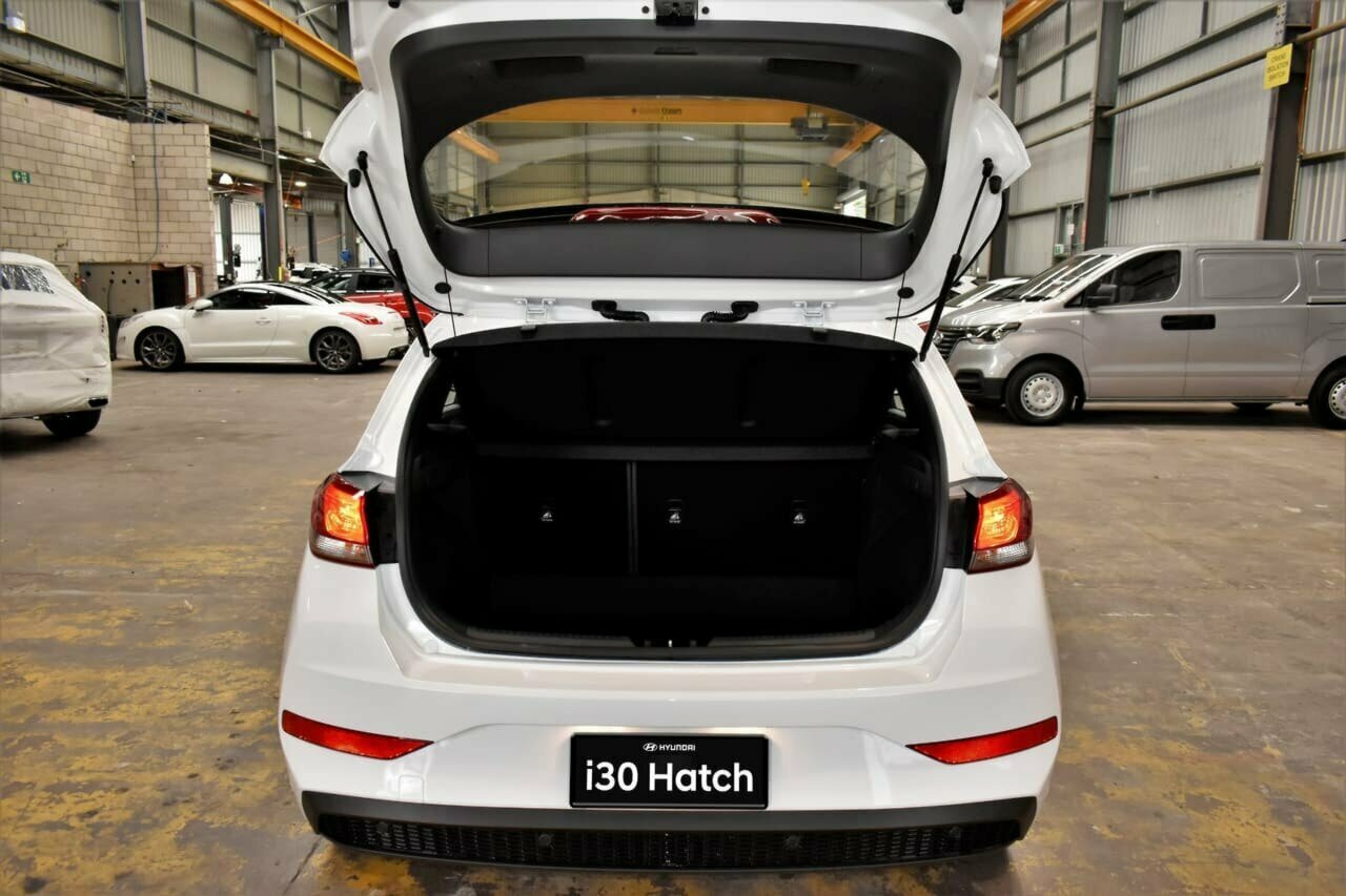2022 Hyundai i30 PD.V4 Elite Hatch Image 11