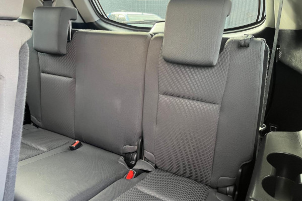 2017 Toyota Kluger GSU55R GX SUV Image 16