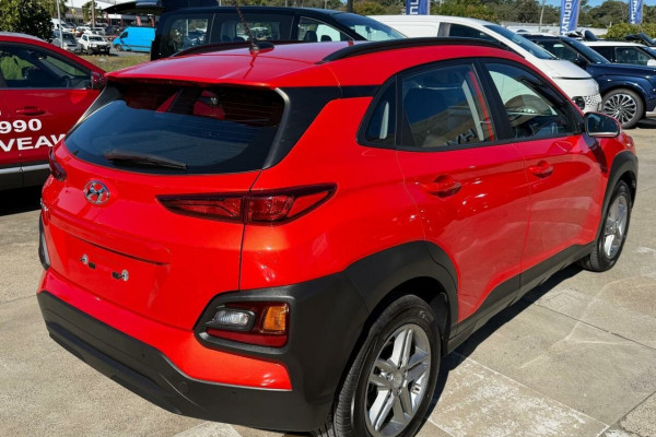 2017 MY18 Hyundai KONA OS Active SUV Image 4