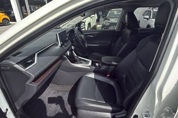 2020 Toyota RAV4 AXAH52R Cruiser SUV Image 34