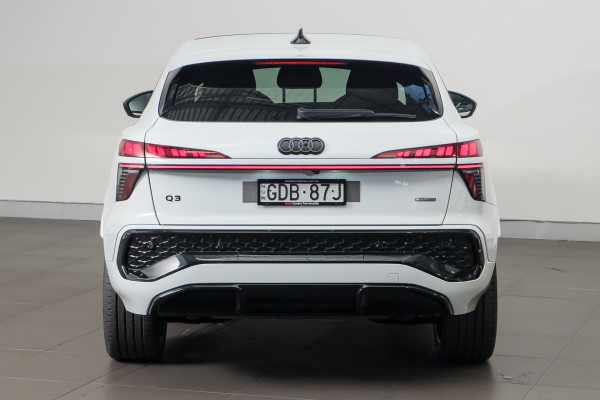2026 Audi Q3 FJ TFSI 195kW SUV image 5