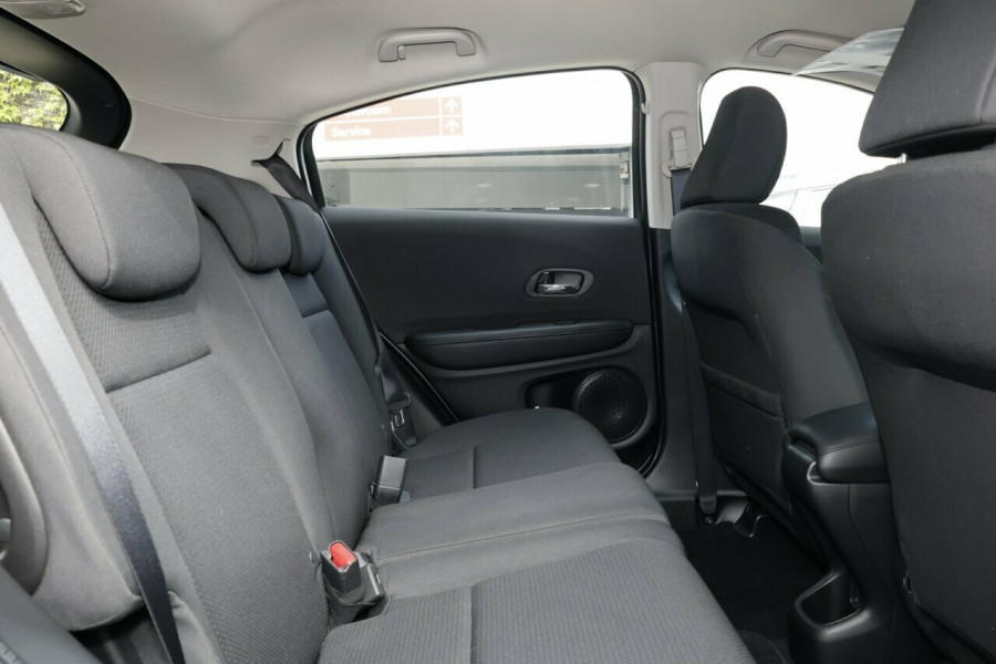 2020 MY21 Honda HR-V  VTi SUV Image 7