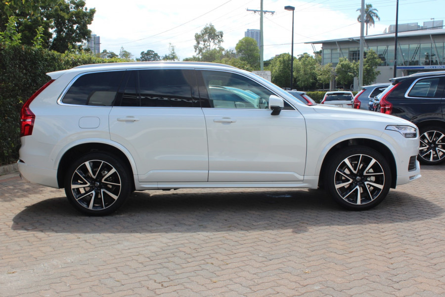 2020 Volvo XC90 L Series T6 Momentum Suv Image 3