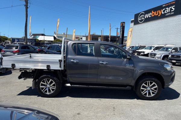 2017 Toyota HiLux  SR Double Cab Pick Up Image 7
