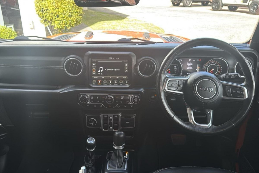 2018 Jeep Wrangler JK Overland SUV Image 13