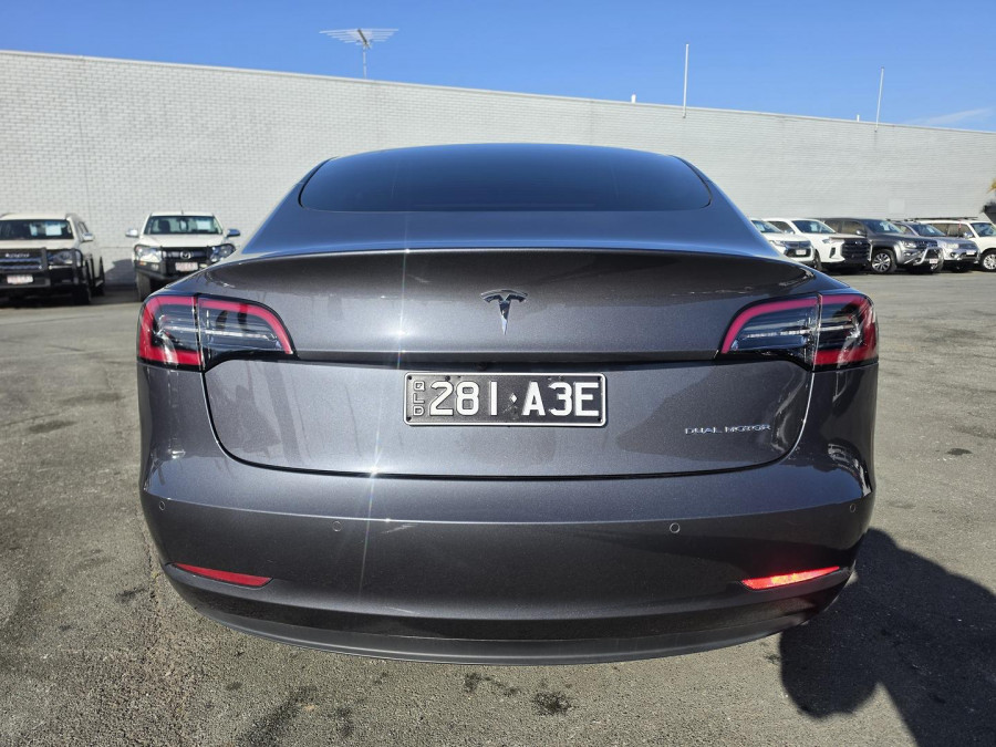2021 Tesla Model 3  Long Range Sedan Image 8