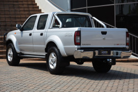 2015 Nissan Navara D22 S5 ST-R Utility Image 3