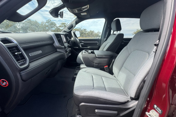 2024 Ram 1500 STD Big Horn SWB Crew Cab Image 14