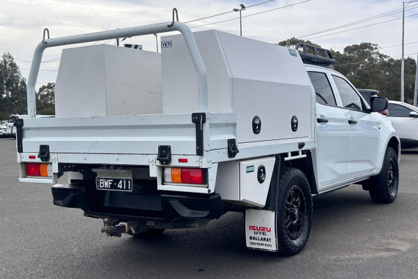 2022 Isuzu D-MAX RG SX High Ride Cab Chassis Image 9