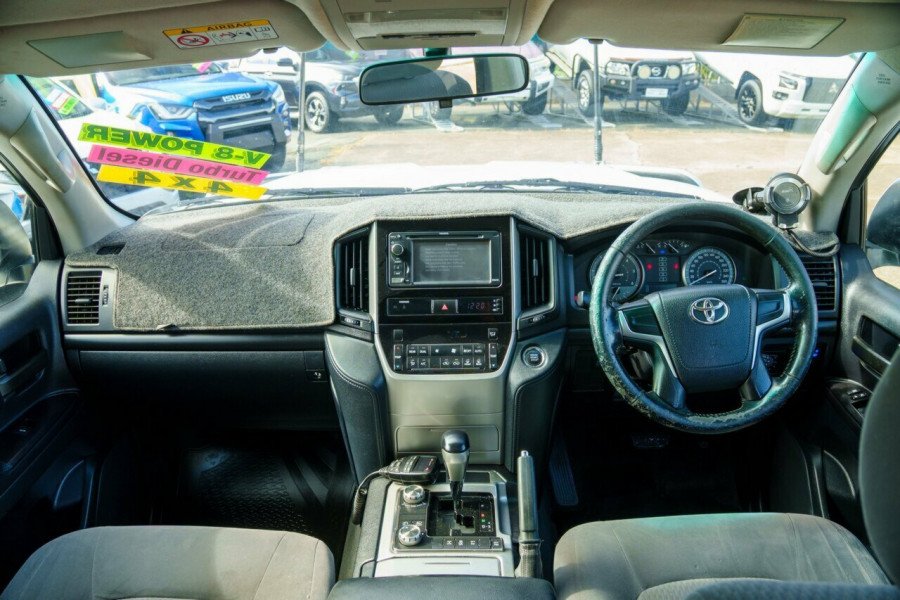 2016 Toyota LandCruiser VDJ200R GXL SUV Image 14