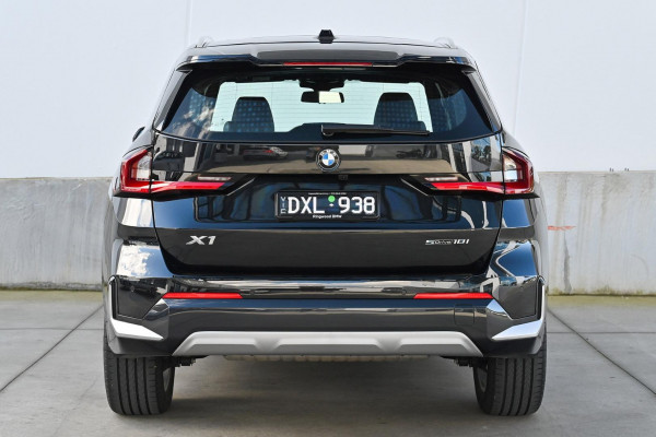 2025 BMW X1 U11 sDrive18i SUV image 3