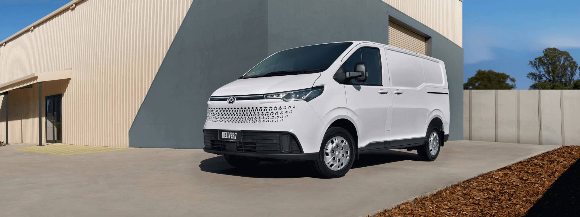 NEW DELIVER 7 VAN Image
