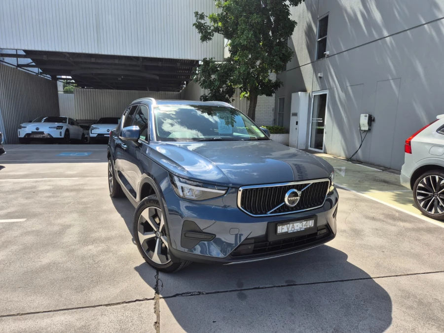 2025 MY26 Volvo XC40 XZ Plus B4 SUV Image 1