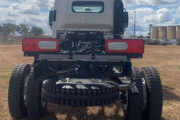 2026 Isuzu NQS 80-175 DT D34 Cab Chassis Image 7