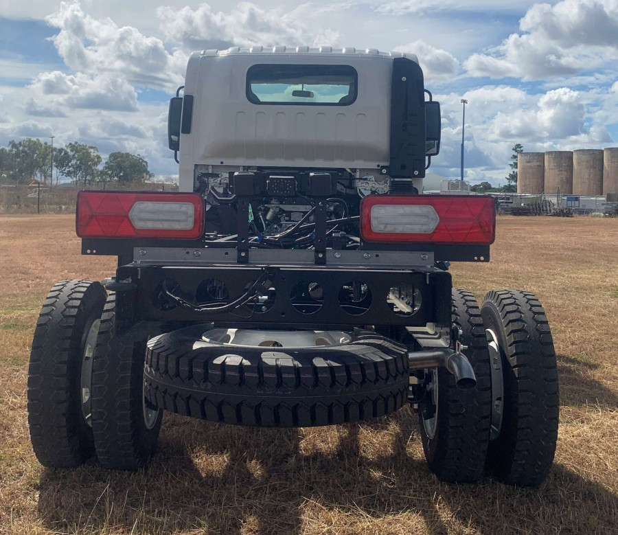 2026 Isuzu NQS 80-175 DT D34 Cab Chassis Image 7