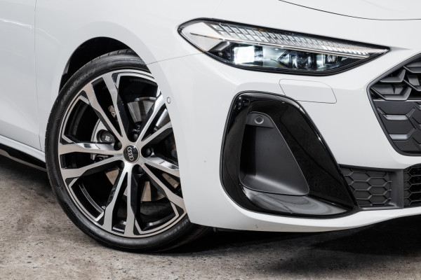 2025 Audi A5 B10  TFSI 200kW S line Wagon image 6