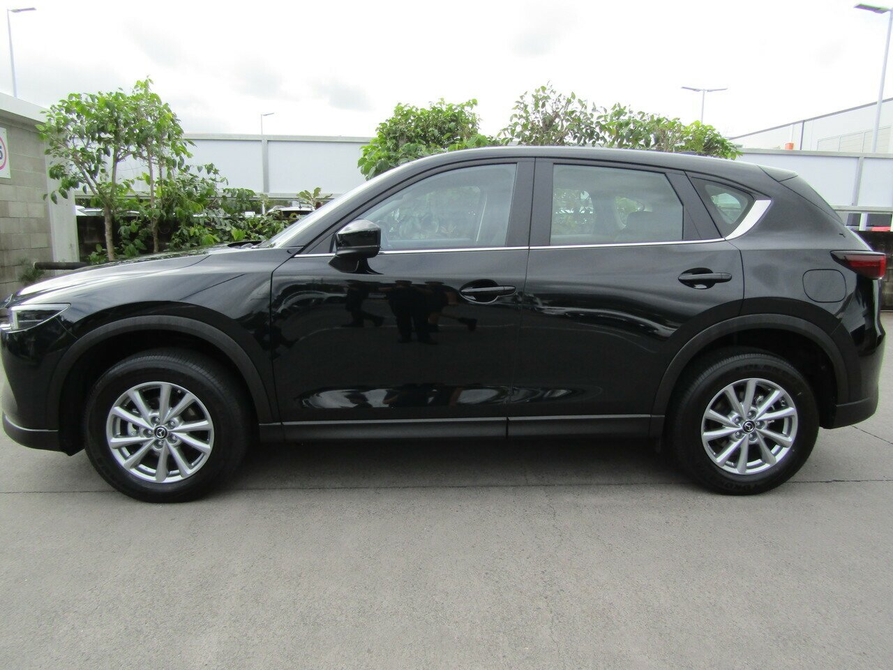 2024 Mazda CX-5 KF Series G25 Maxx Sport SUV Image 4