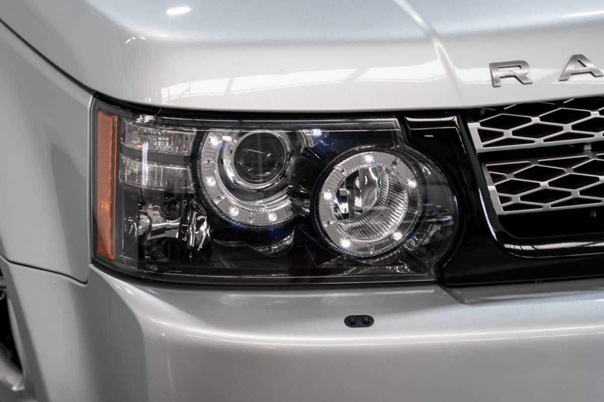 2013 Land Rover Range Rover Sport 5.0 V8 Luxury SUV Image 2