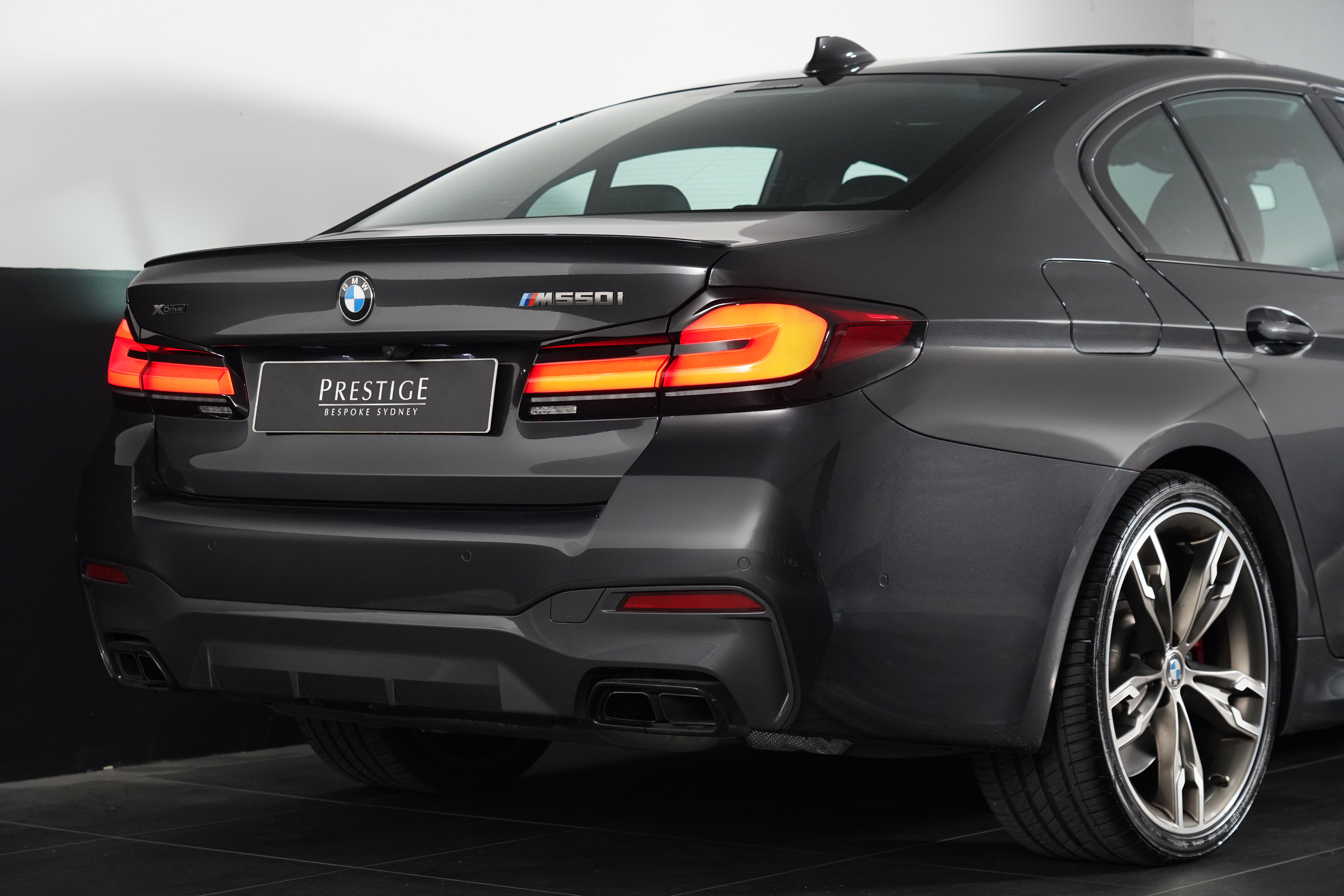 2022 BMW V8TT M550i Xdrive Pure Lci Sedan Image 17