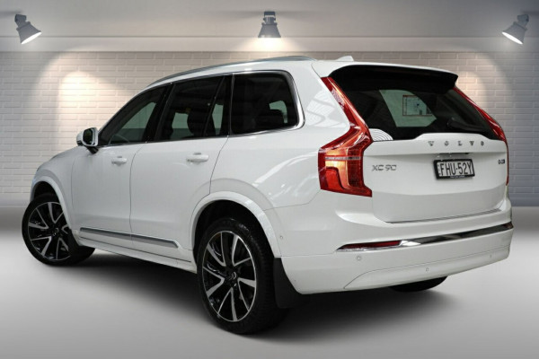 2024 Volvo XC90 L Series Ultimate B5 Bright SUV Image 2