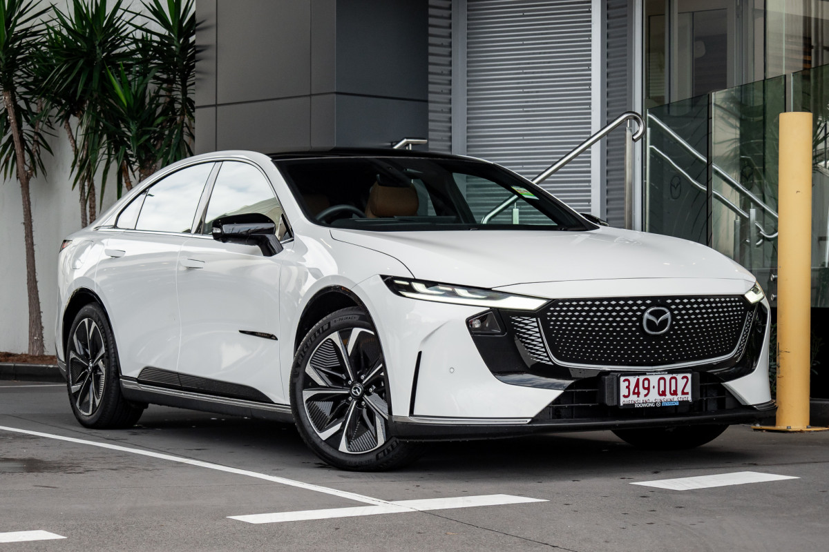 2026 Mazda 6e  Atenza Hatch