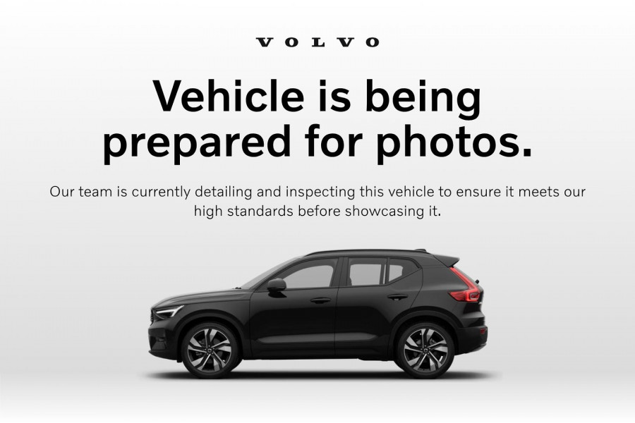 2026 Volvo XC40 XZ Ultra B4 Dark SUV Image 1