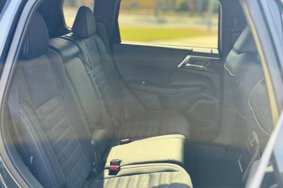 2024 Mitsubishi Outlander ZM Aspire SUV Image 12