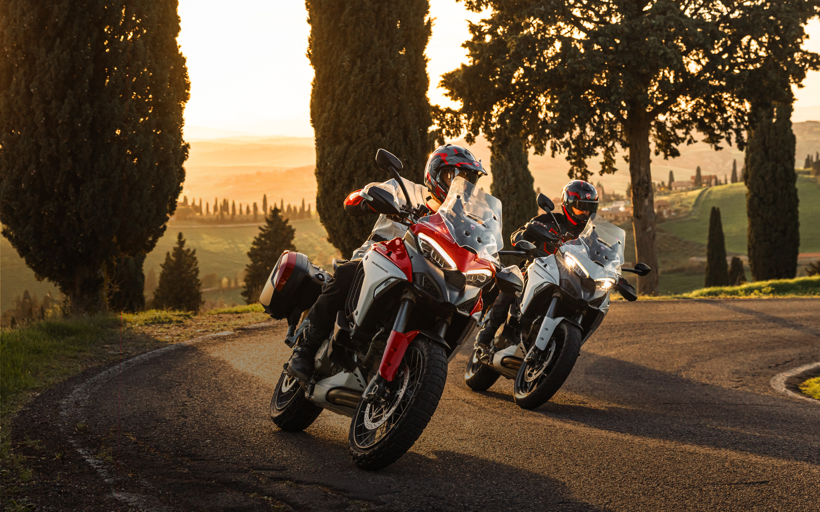 Multistrada V4 Image
