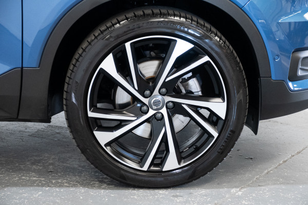 2020 Volvo XC40 XZ T5 R-Design SUV Image 5