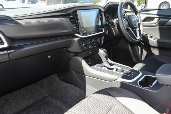 2025 Isuzu MU-X  LS-M SUV