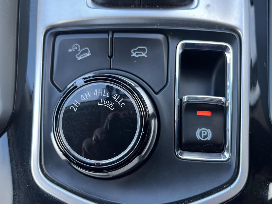 2019 Mitsubishi Pajero Sport QE GLS SUV Image 29