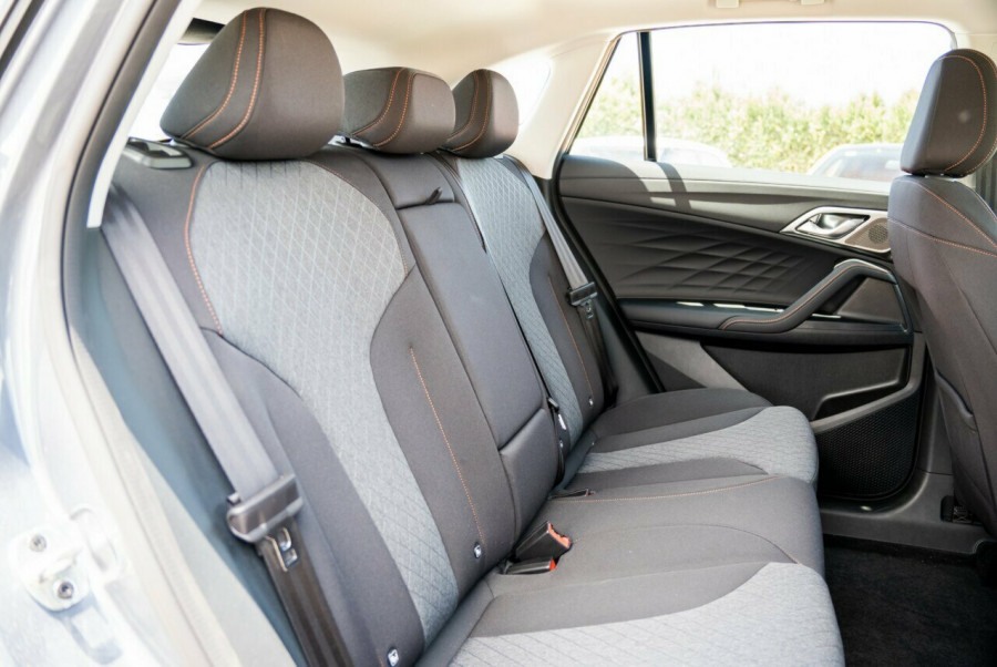 2024 MY24.5 MG HS AS33 Vibe SUV Image 9