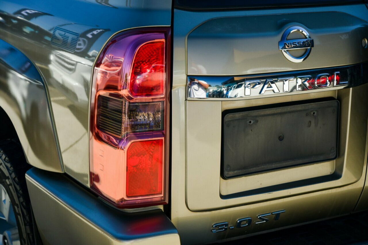 2013 Nissan Patrol Y61 GU 8 ST Wagon Image 7