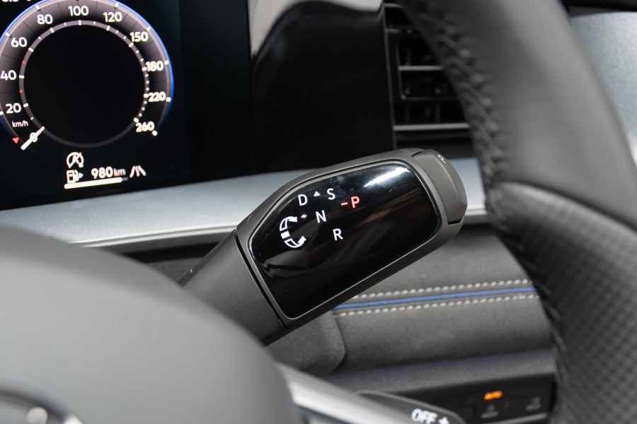 2025 Volkswagen Tayron R4 195TSI R-Line SUV