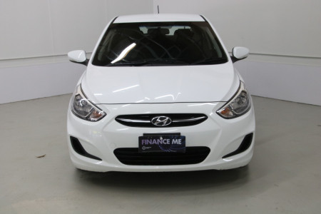 2016 MY17 Hyundai Accent RB4 MY17 ACTIVE Hatchback Image 2