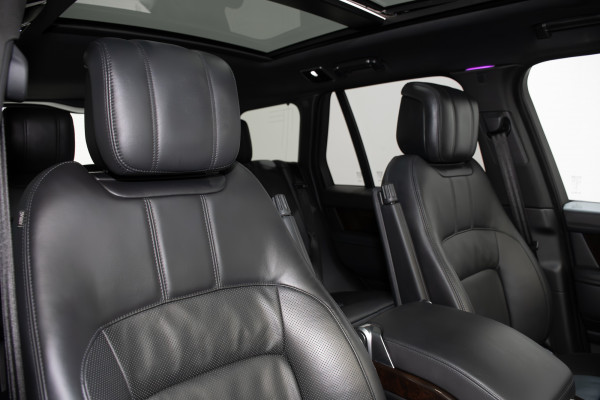 2021 Land Rover Range Rover D350 Westminster SUV Image 4