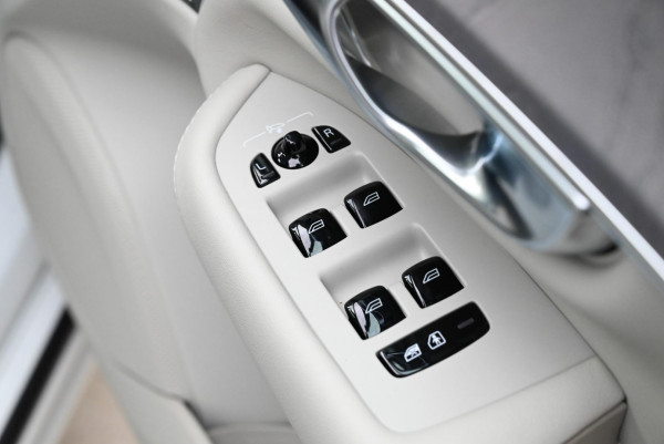 2026 Volvo XC90 L Series Ultra B5 Dark SUV image 20