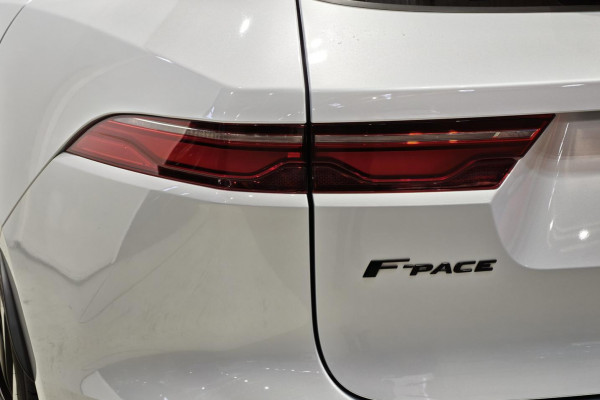 2021 MY21.25 Jaguar F-PACE X761 R-Dynamic SE SUV Image 21