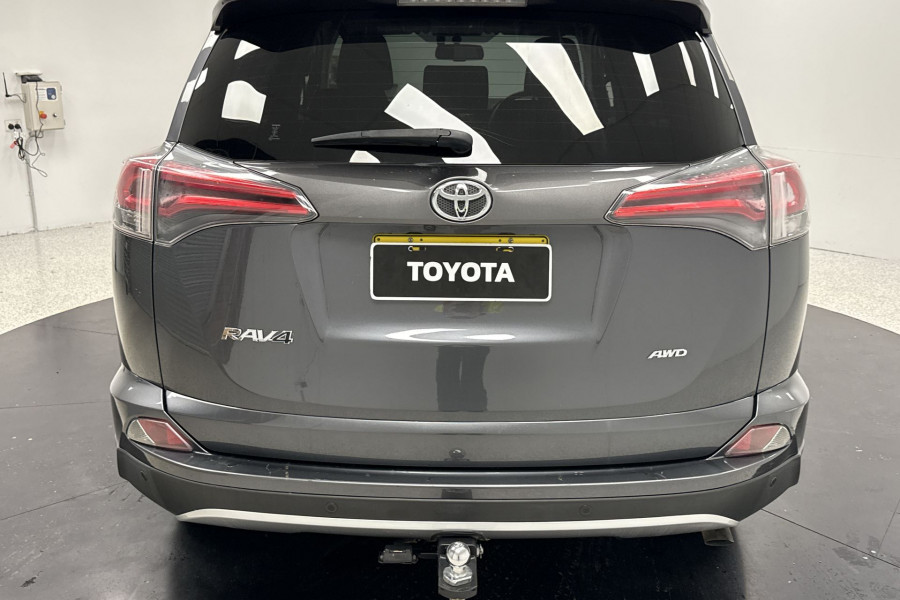 2016 Toyota RAV4 GXL SUV Image 9