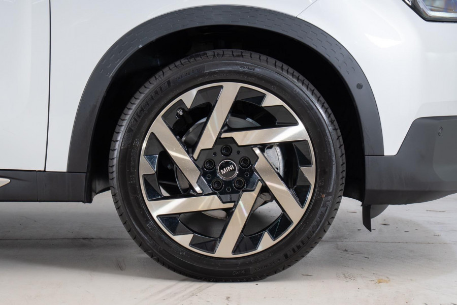 2025 MINI Countryman U25 C Favoured SUV
