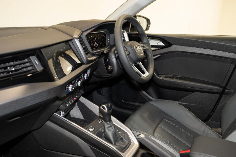 2025 Audi A1 GB 40 TFSI S line Hatch