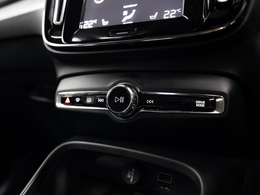 2022 Volvo XC40 XZ T4 Inscription Petrol AWD SUV Image 16